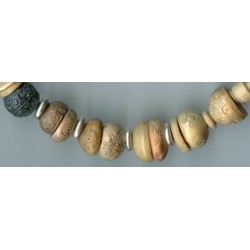 Fusaïoles et pendentif Afghan. Antique or ancient beads