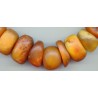 Perles anciennes d'ambre. Antique or ancient beads.