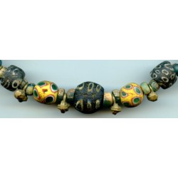 Perles "Hamada", "Nila". Perles anciennes. Antique or ancient beads.