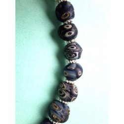 Perles anciennes  "Hamada". Ancient beads.