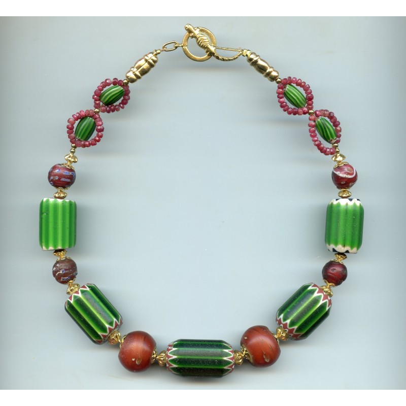 Perles vénitiennes ou "Chevrons verts 6 couches". Venetian Glass Beads