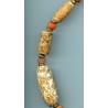 Perles en "gneiss" ou granit. “Gneiss” or granite beads
