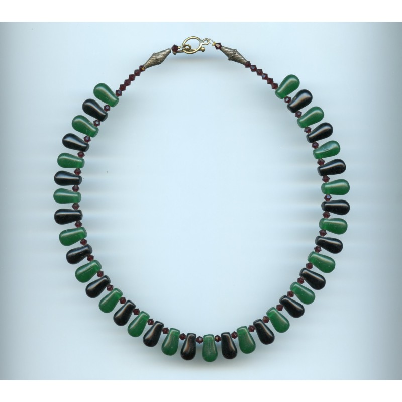 Petites gouttes de Bohême. Bohemian beads