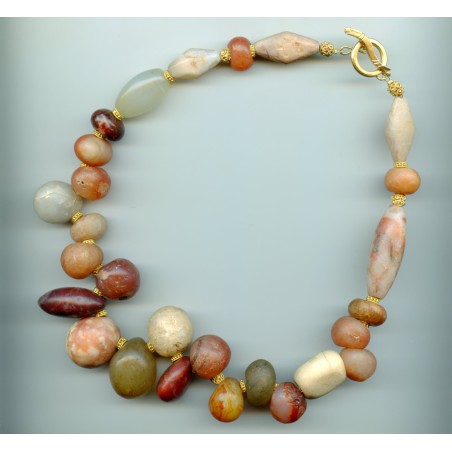 perles néolithiques. neolithic pearls