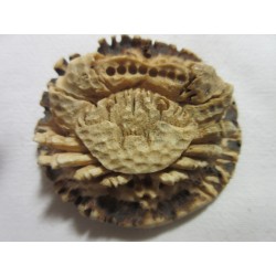 Perles vénitiennes et pendentif en andouiller de cerf sculpté.