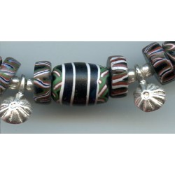 Perles vénitiennes en forme de tambourins. Venetian Glass Beads