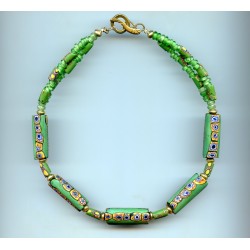 Perles "Millefiori" et perles de fouille