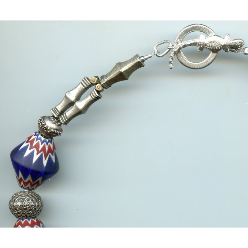Lot De 1200 Perles Anciennes En Verre Bleu - Forme Fuseau Toupie 6.5x4 Mm, Occasion Fond De Stock