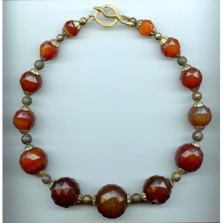 Perles en agate, Idar-Oberstein, 1860.