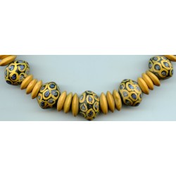 Perles vénitiennes décorées d'yeux. Venetian Glass Beads