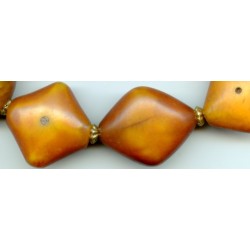 "Perles d'ambre africain" ou bakélite