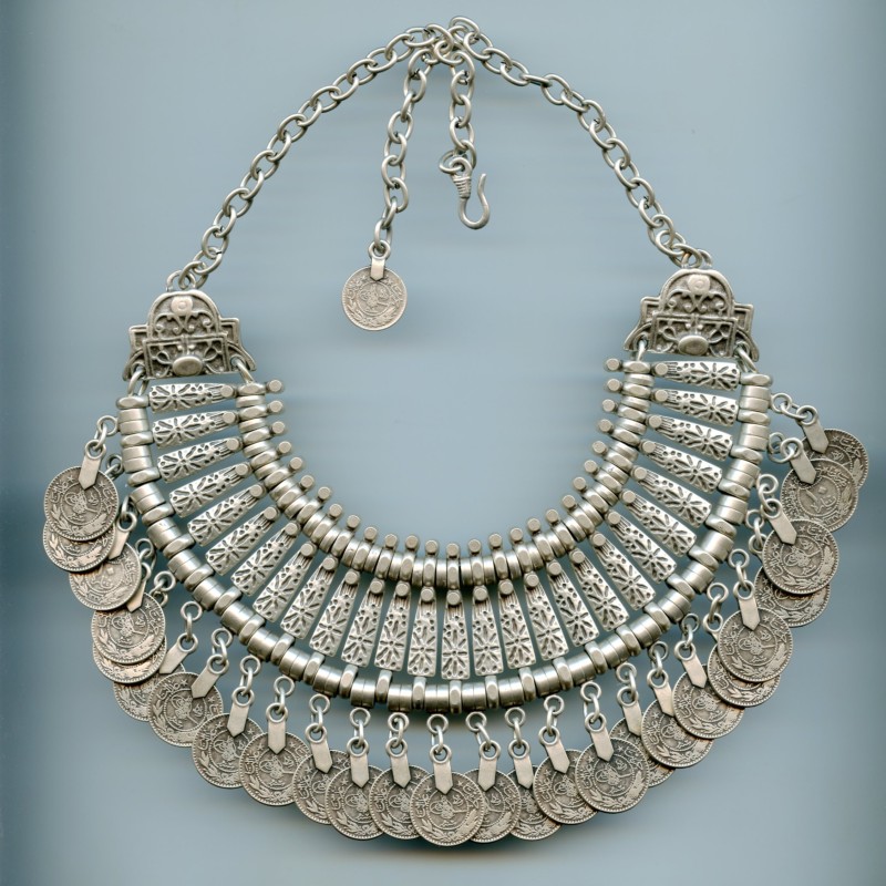 Collier Berbère ancien en argent Thaler