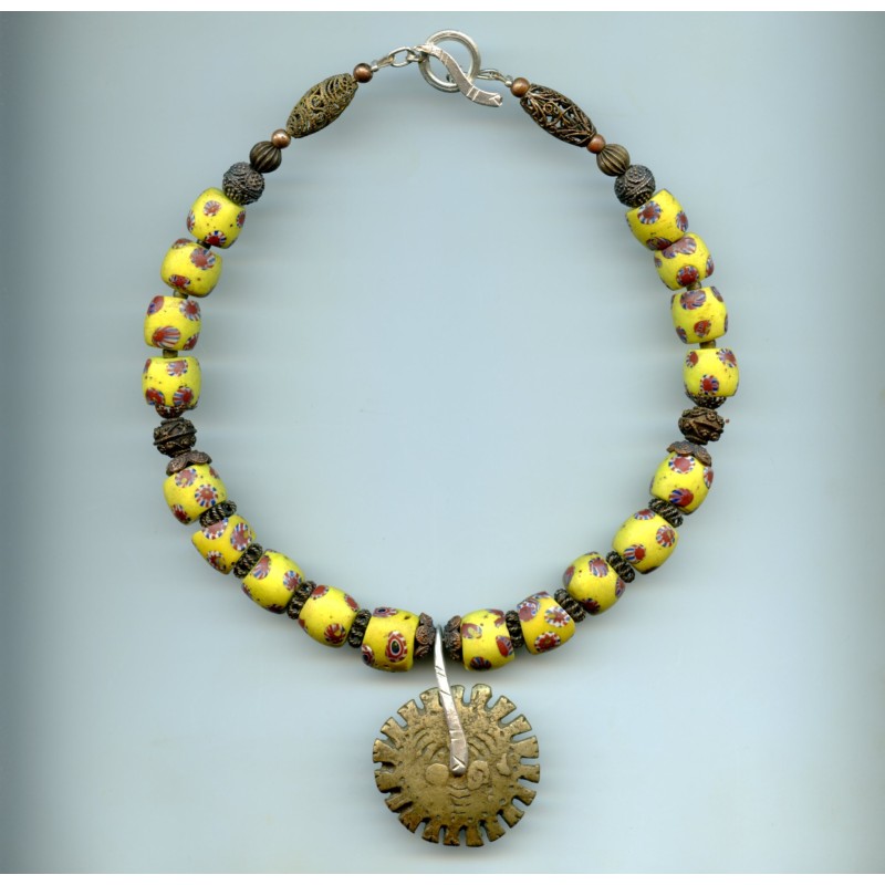 Perles vénitiennes et pendentif Akan.Venetian Glass Beads