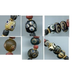 Perles Ocellées 2 fois millénaire. Ancient beads.