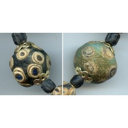 Perles Ocellées 2 fois millénaire. Ancient beads.